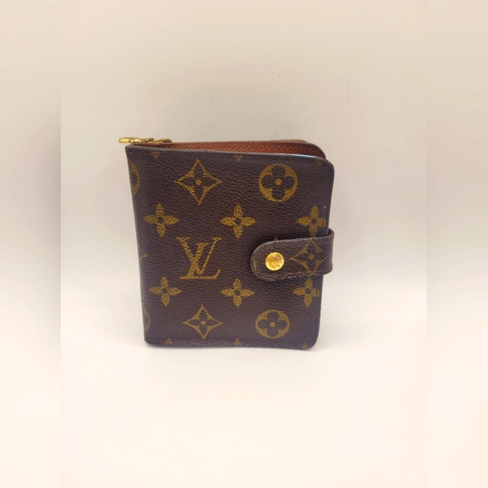 Louis Vuitton Monogram Compact Zip Wallet - Picture 5 of 5